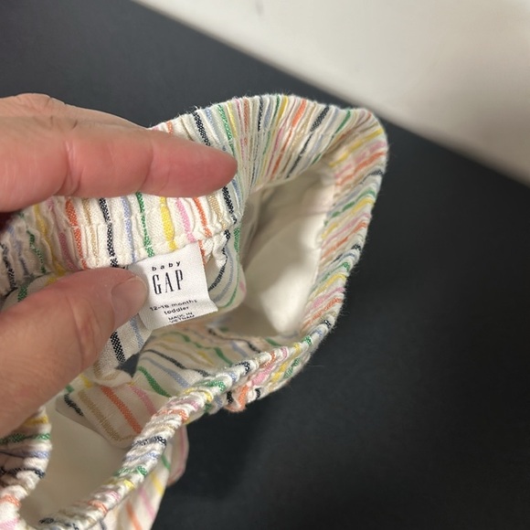 Baby gap shorts - Picture 2 of 2